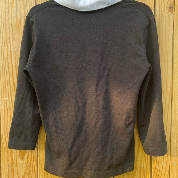 black collared shirt 🖤 - Picture 3 of 3